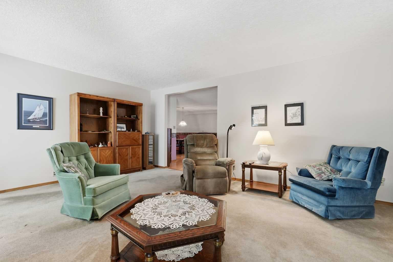 22A Woodmeadow Close SW — photo 5