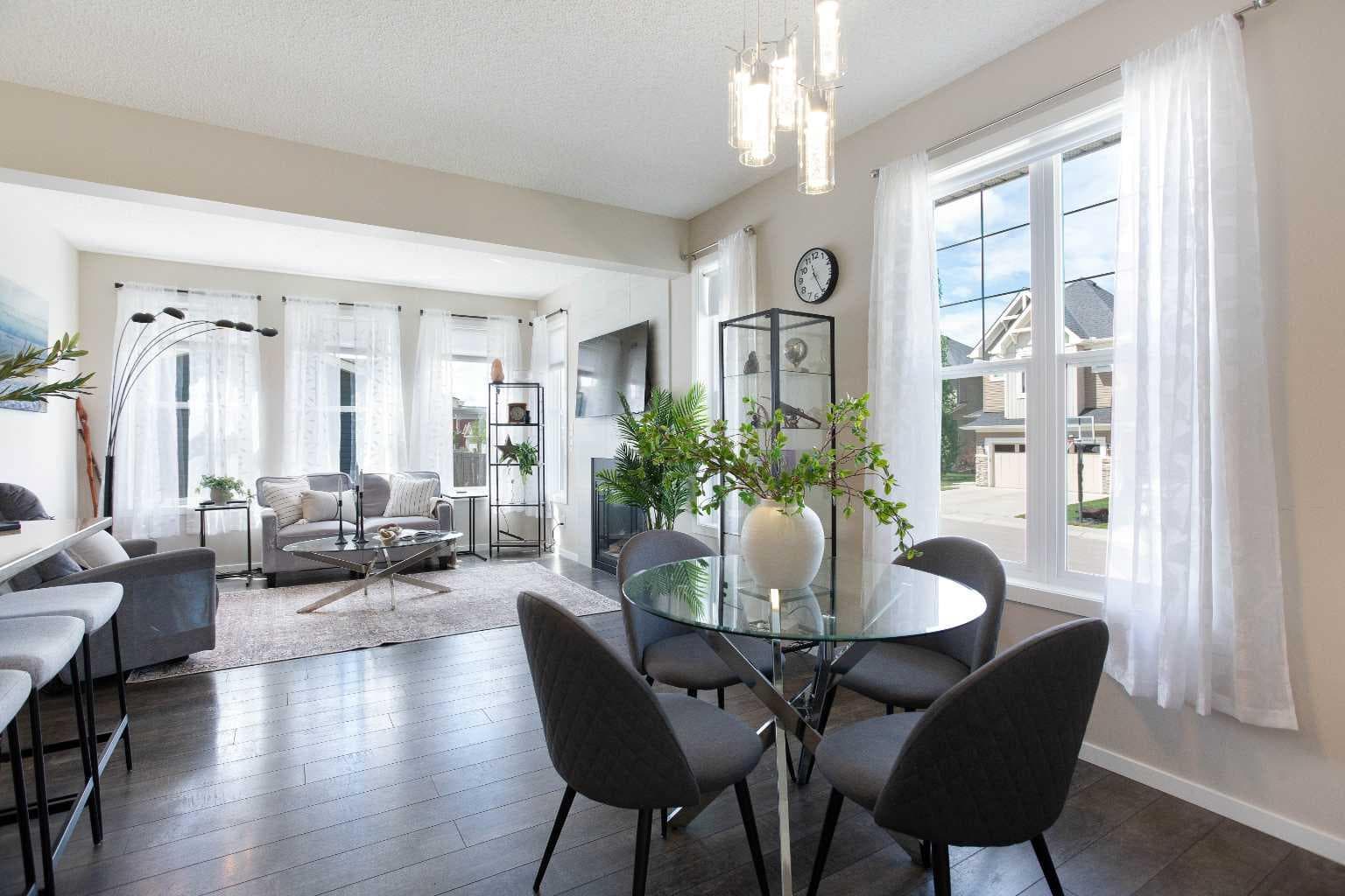 1765 Baywater Road SW — photo 5