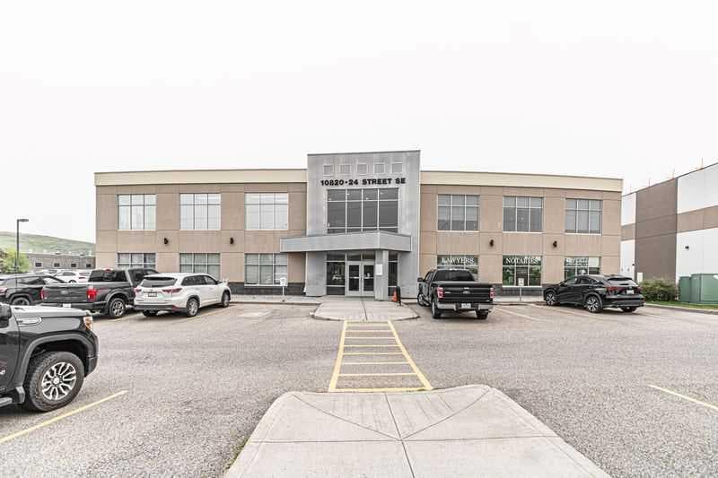 10820 24 SE — photo 1