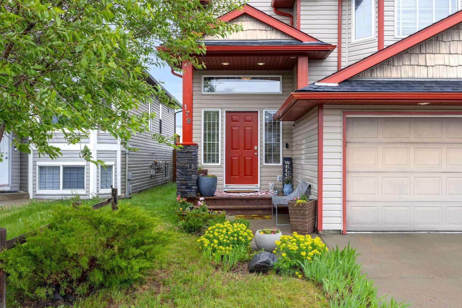 179 Silver Springs Way NW — photo 2