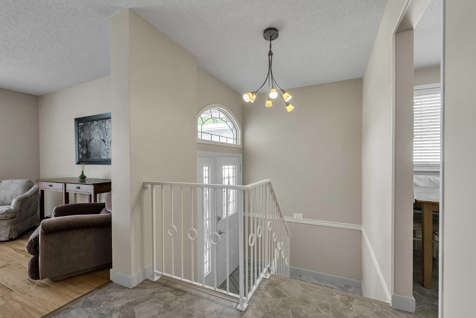 99 Huntford Road NE — photo 3