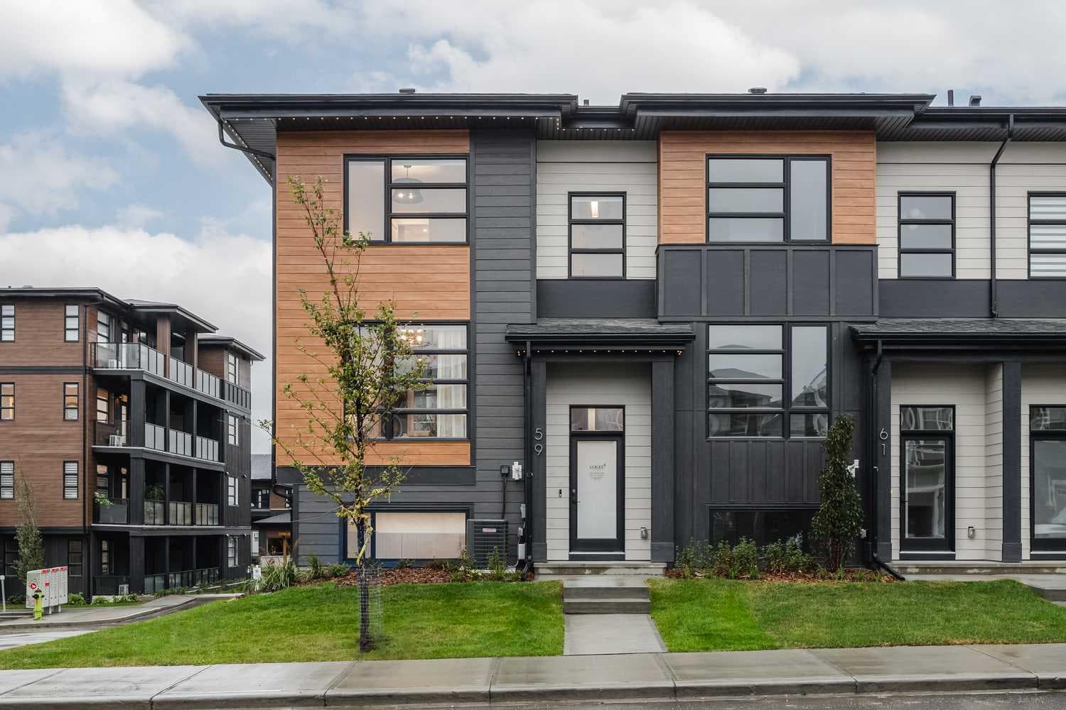 59 Lucas Way NW — photo 1