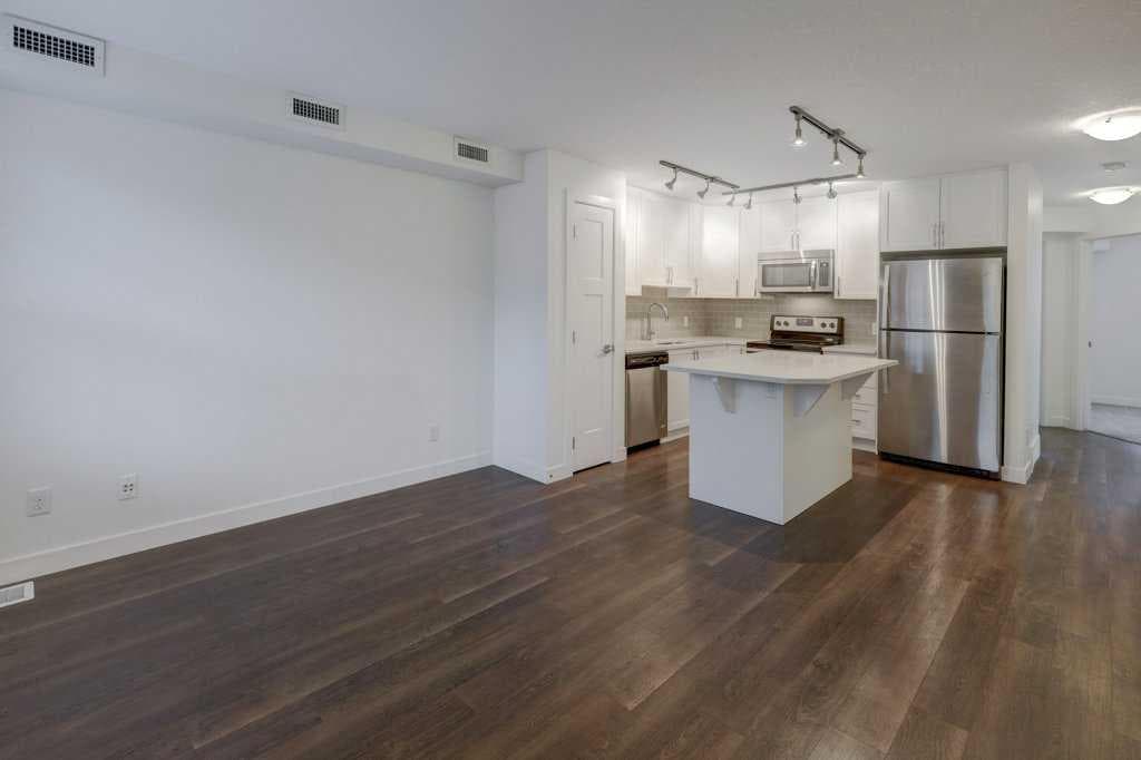 28 Evanscrest Gardens NW — photo 3