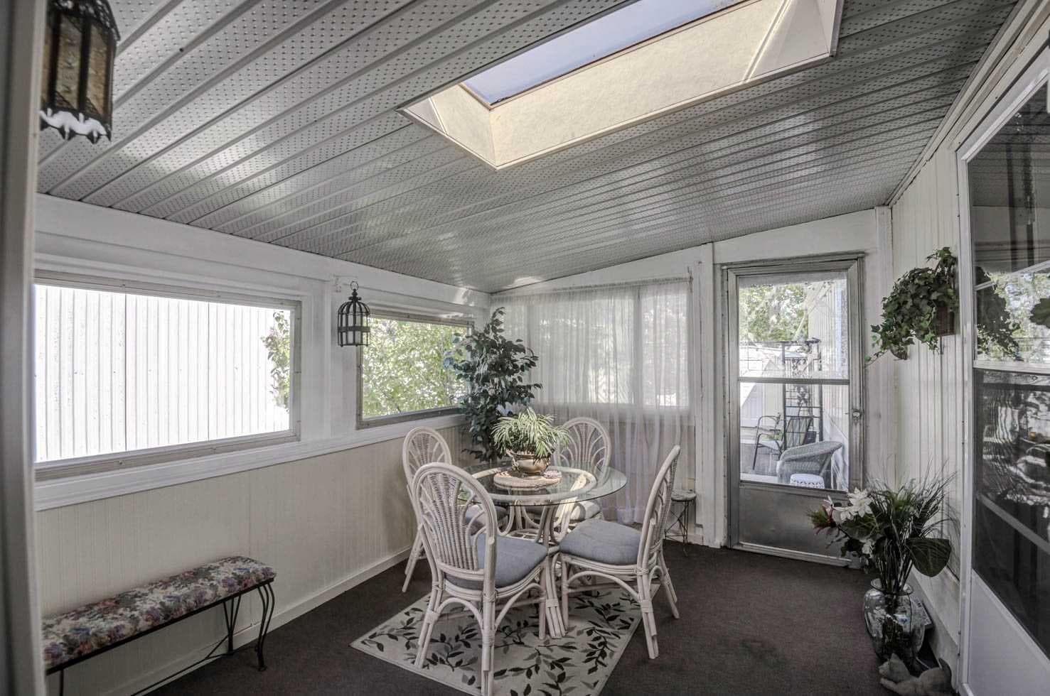 221, 99 Arbour Lake Road NW — photo 5