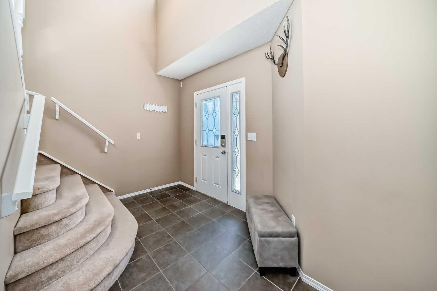 73 Royal Birch Way NW — photo 5