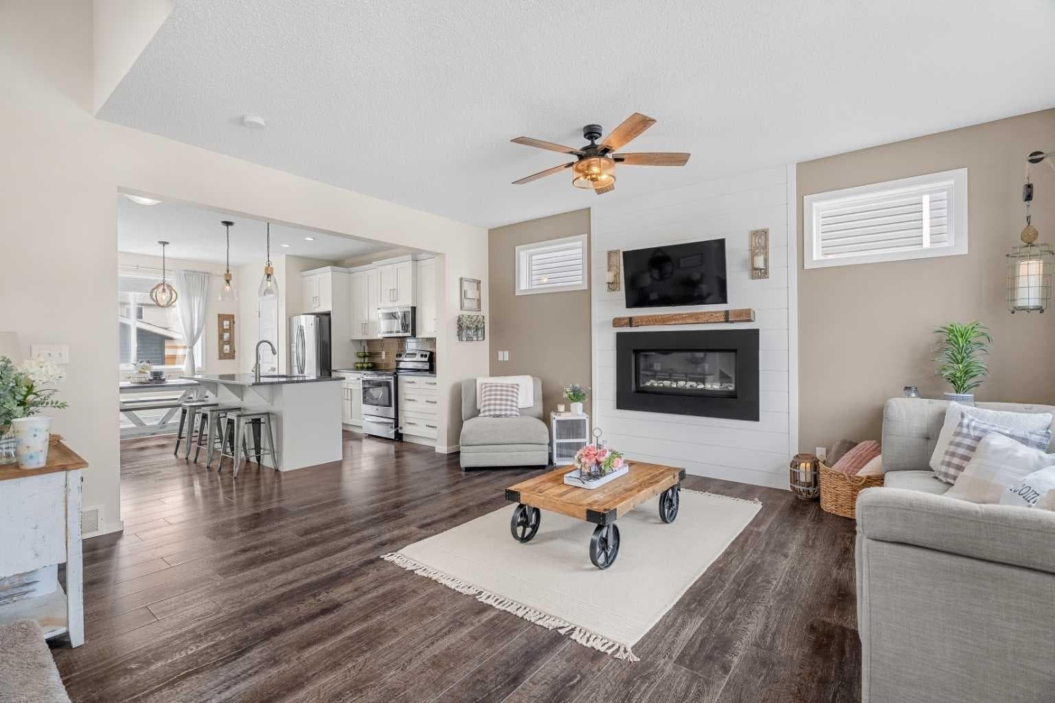 1717 Baywater Road SW — photo 4