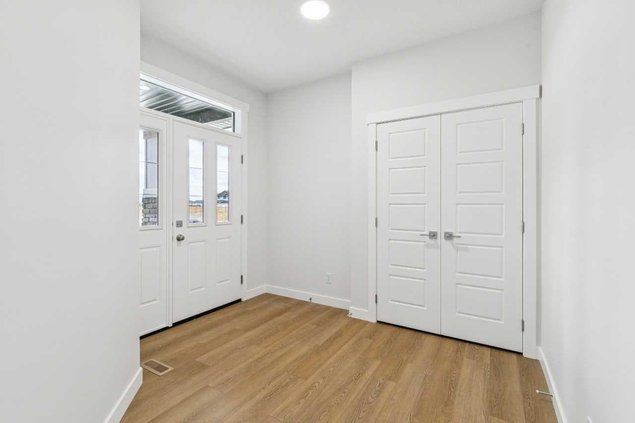 139 Dawson Wharf Mount — photo 3