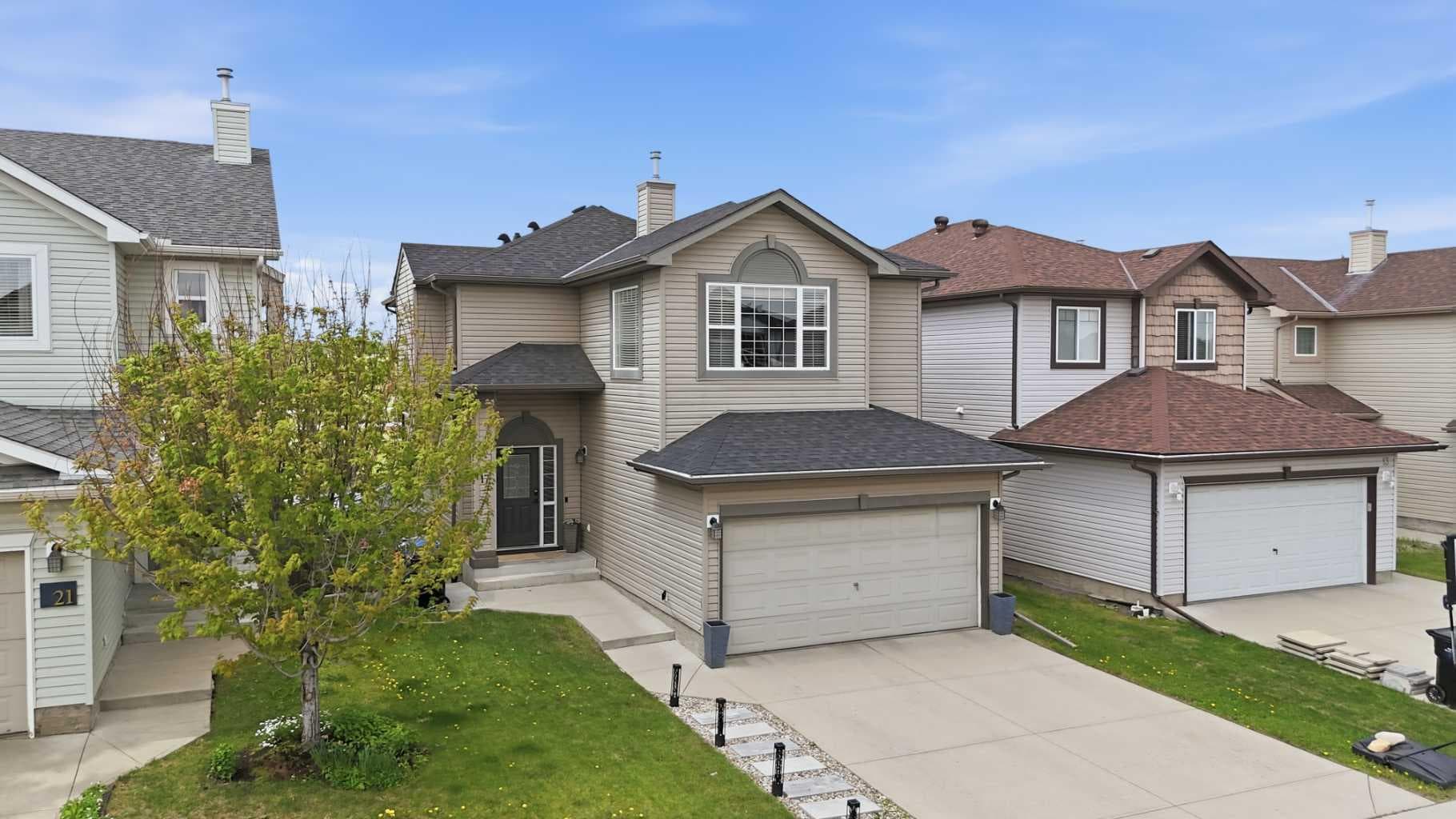 17 Bridlecrest Court SW — photo 2