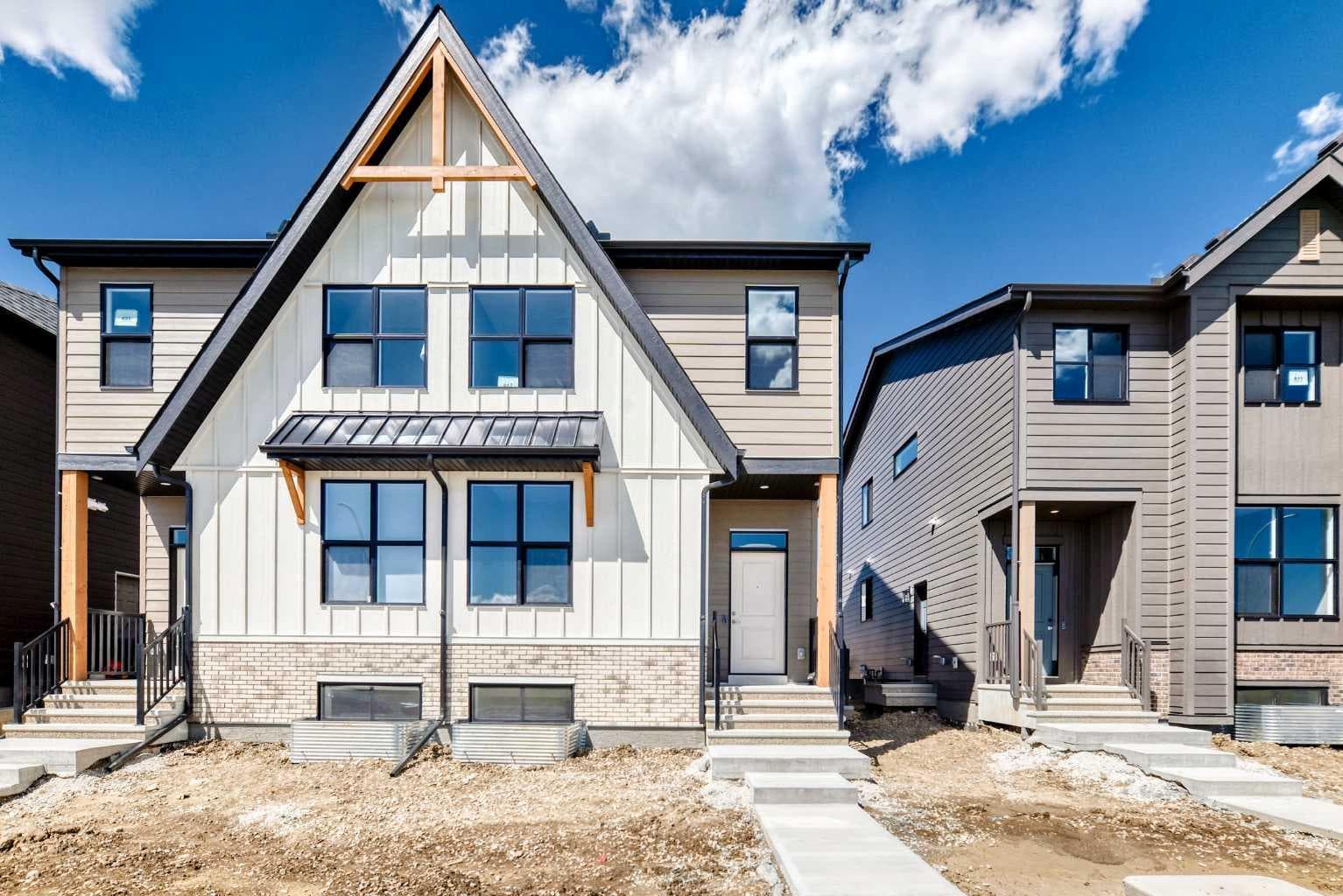817 Marine Drive SE — photo 1