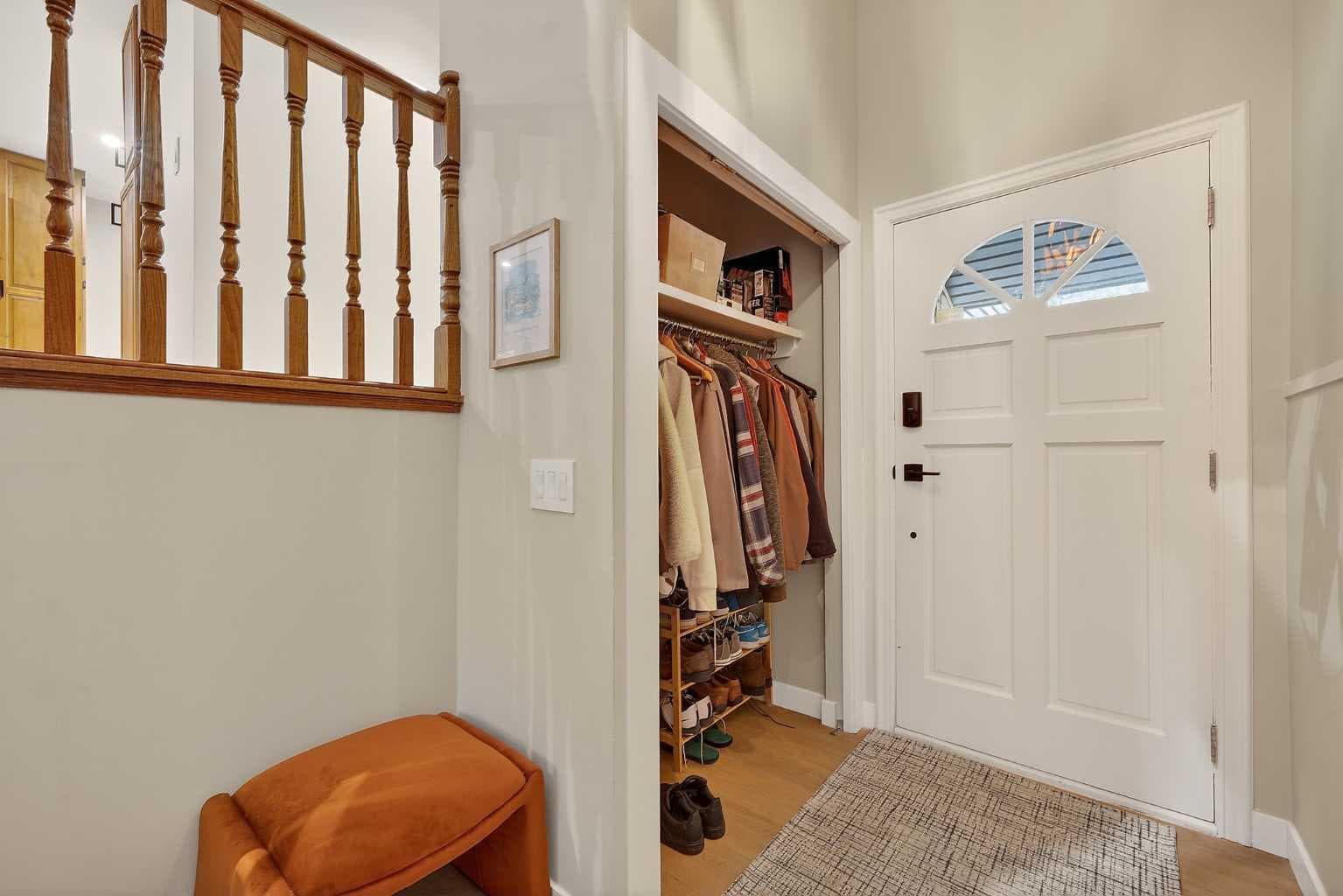 4, 448 Strathcona Drive SW — photo 3