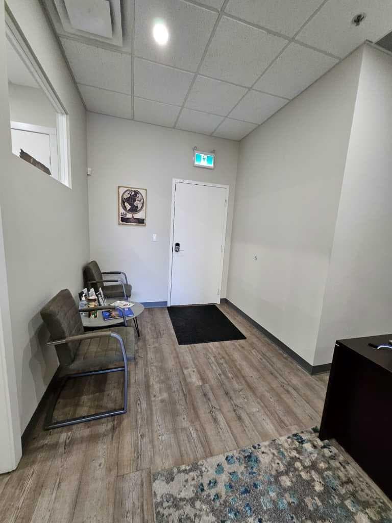2226, 12 Royal Vista Way NW — photo 1