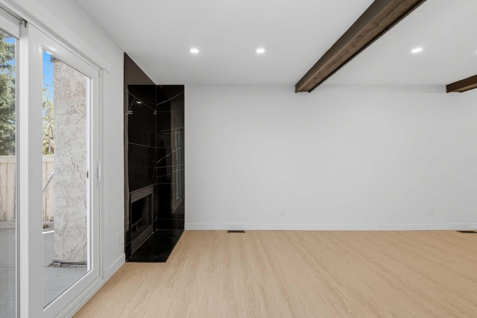 209, 5404 10 Avenue SE — photo 3