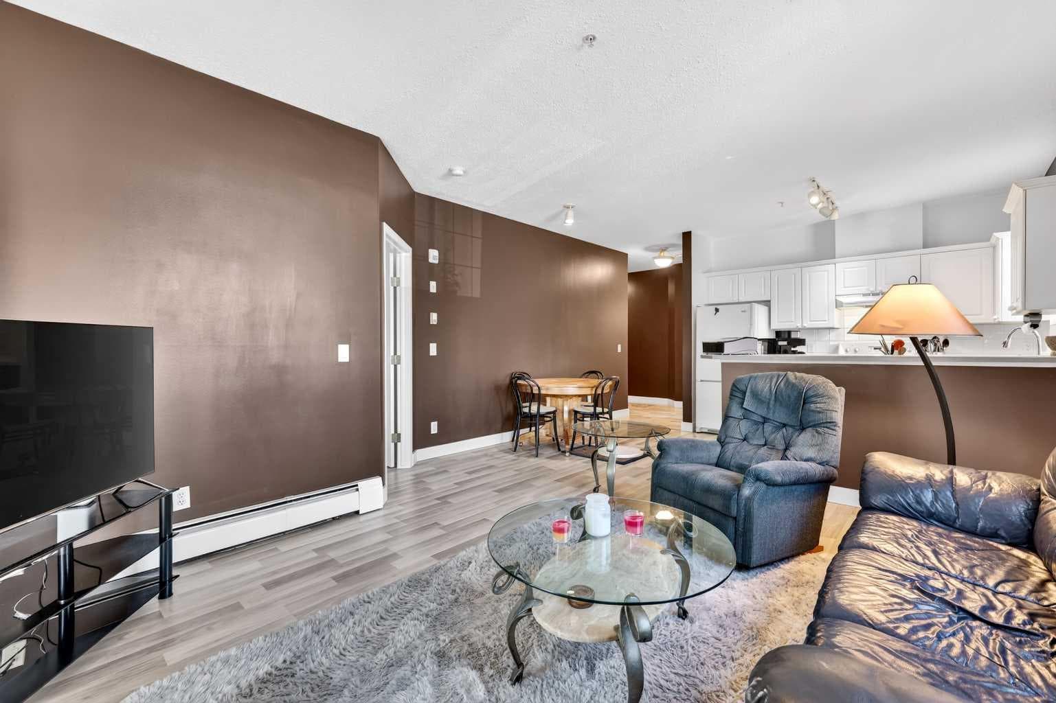 219, 126 14 Avenue SW — photo 4