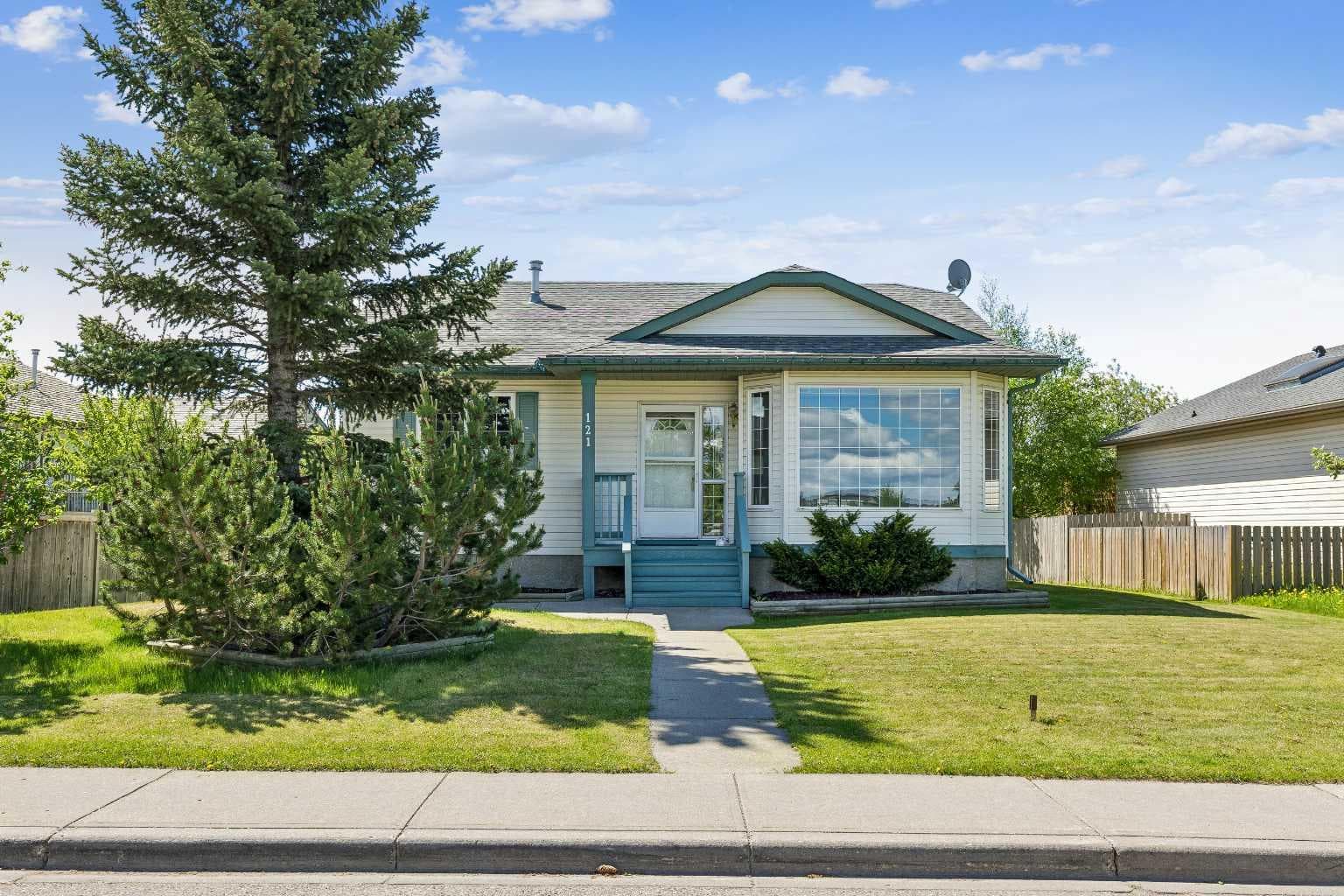 121 Quigley Drive — photo 2