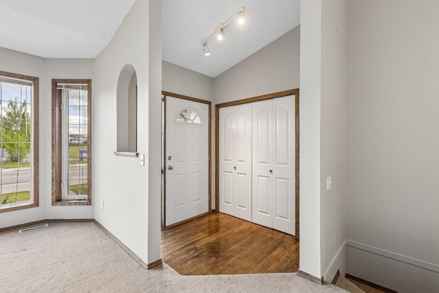 121 Quigley Drive — photo 4