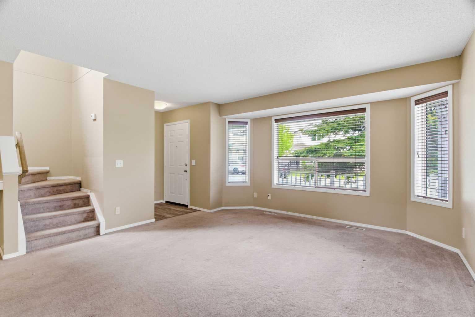 109 Arbour Wood Mews NW — photo 3