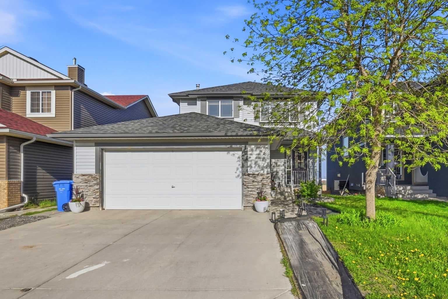 101 Coville Crescent NE — photo 3