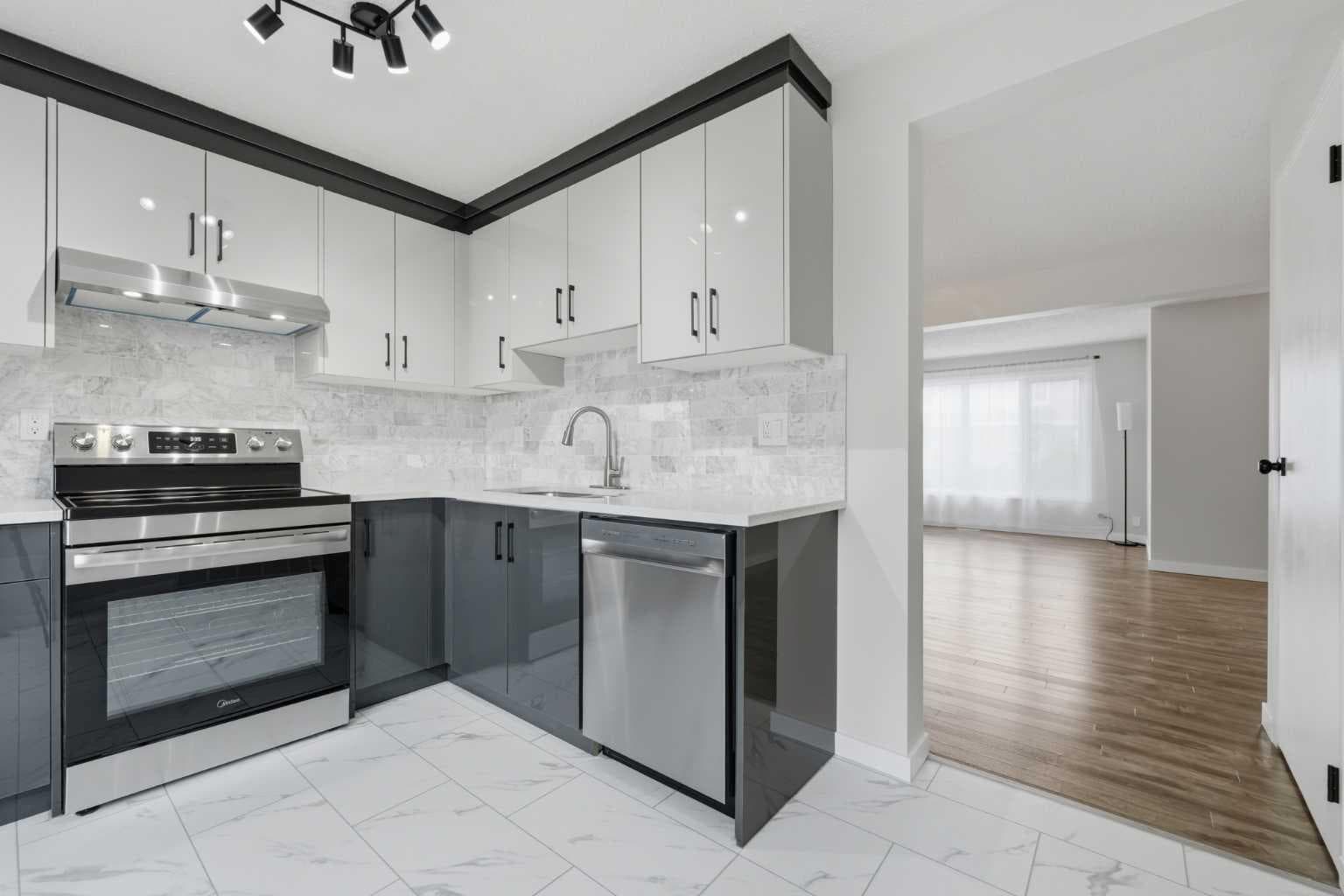 36 Falconer Terrace NE — photo 1
