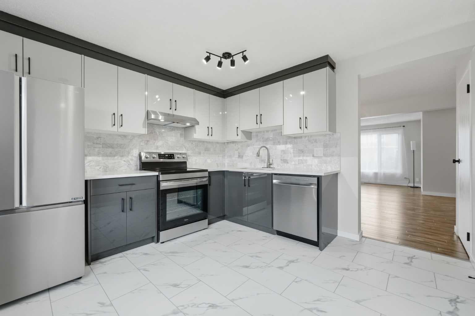 36 Falconer Terrace NE — photo 2