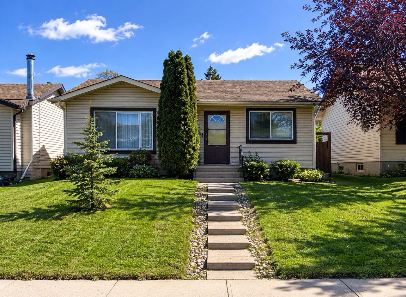 127 Falshire Way NE — photo 1