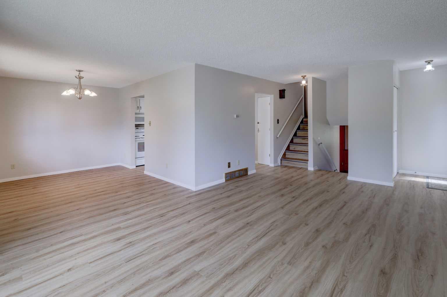 9 Maple Leaf Road — photo 4