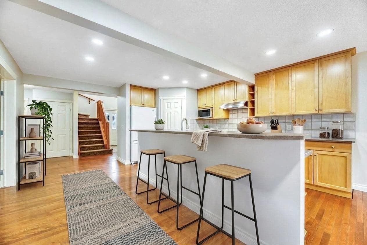 151 Cove Place — photo 5
