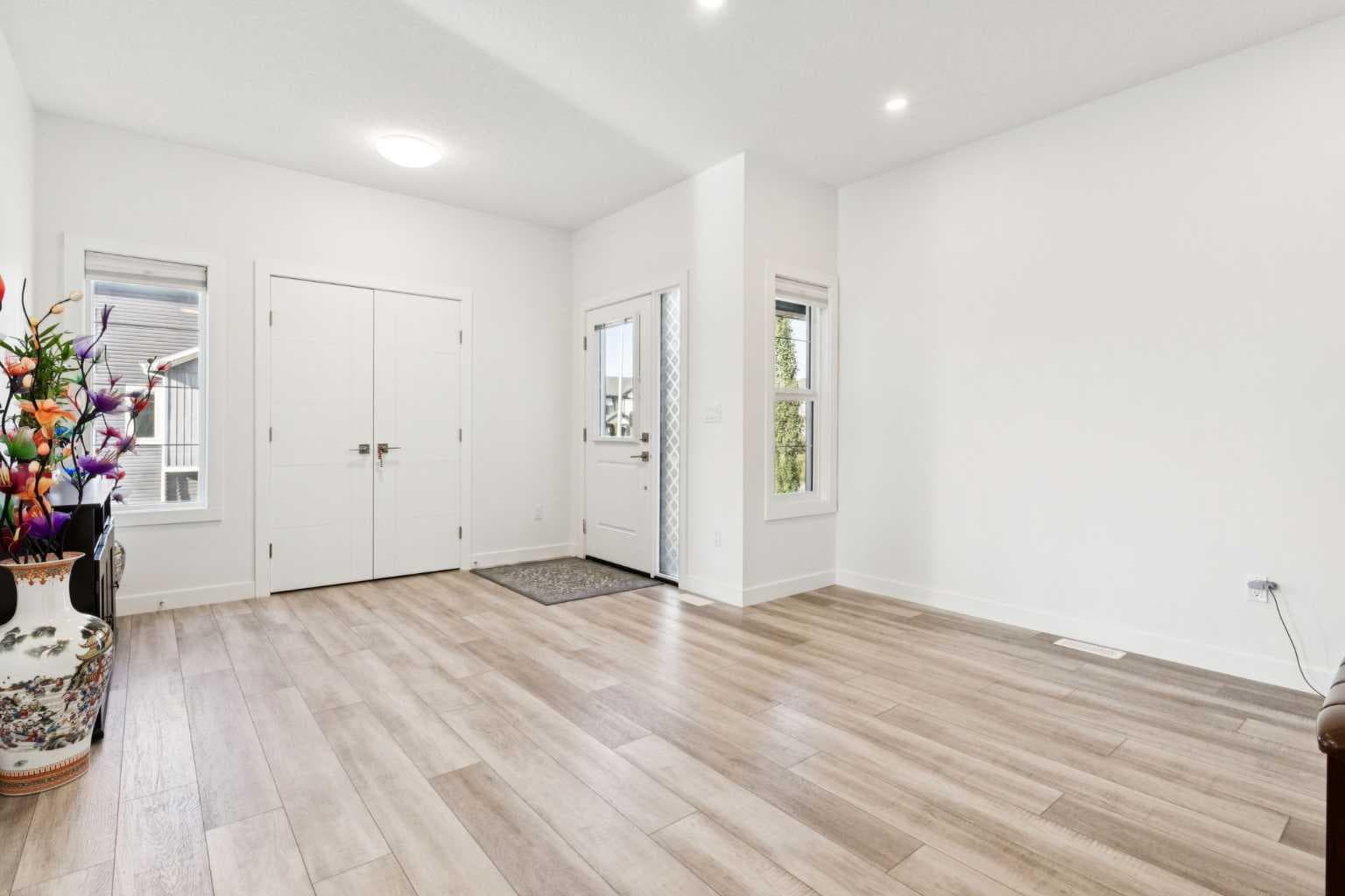 51 Midgrove Drive SW — photo 3