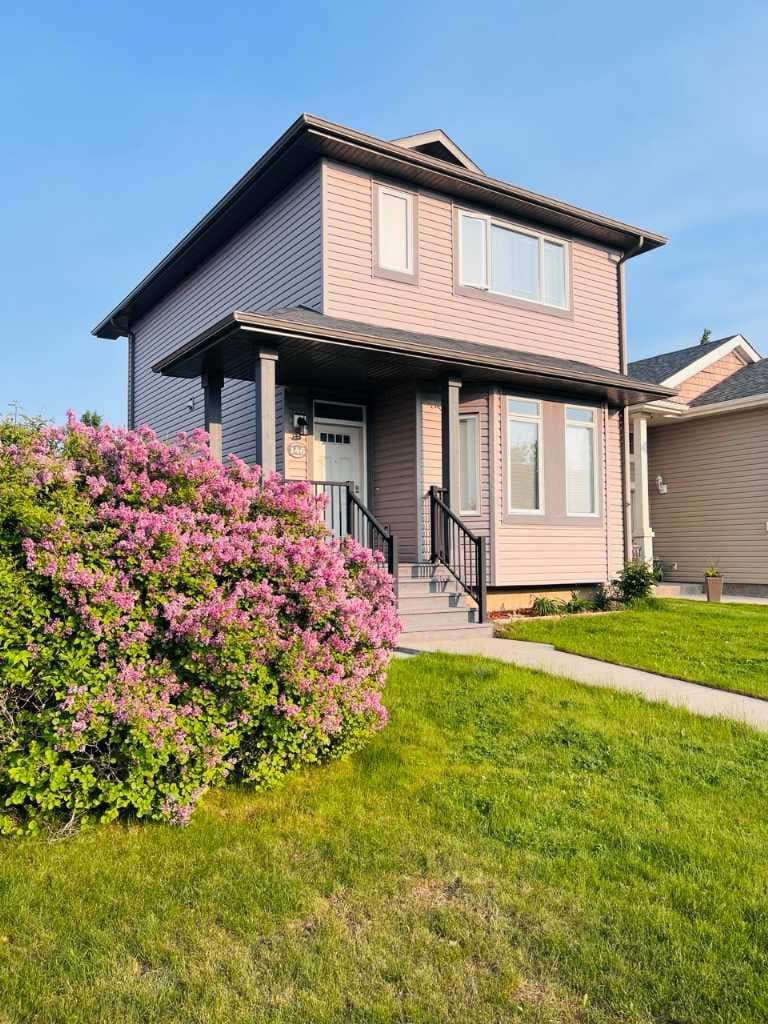 146 Silkstone Road W — photo 1