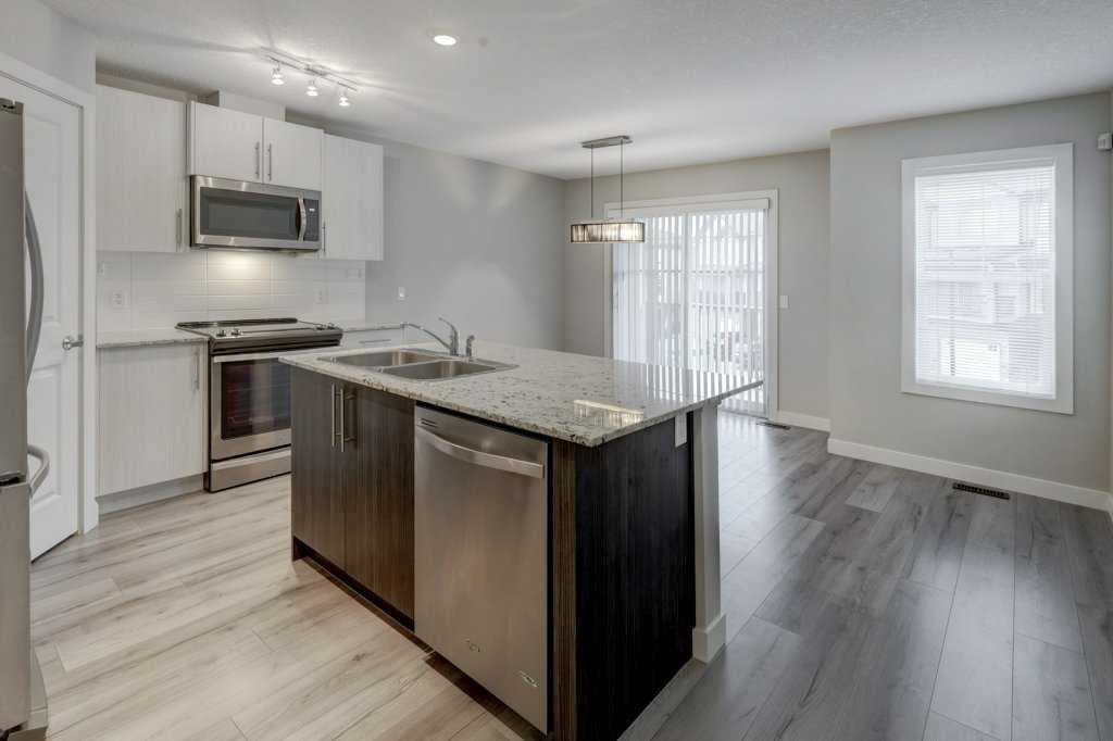 452 Sage Hill Grove NW — photo 4