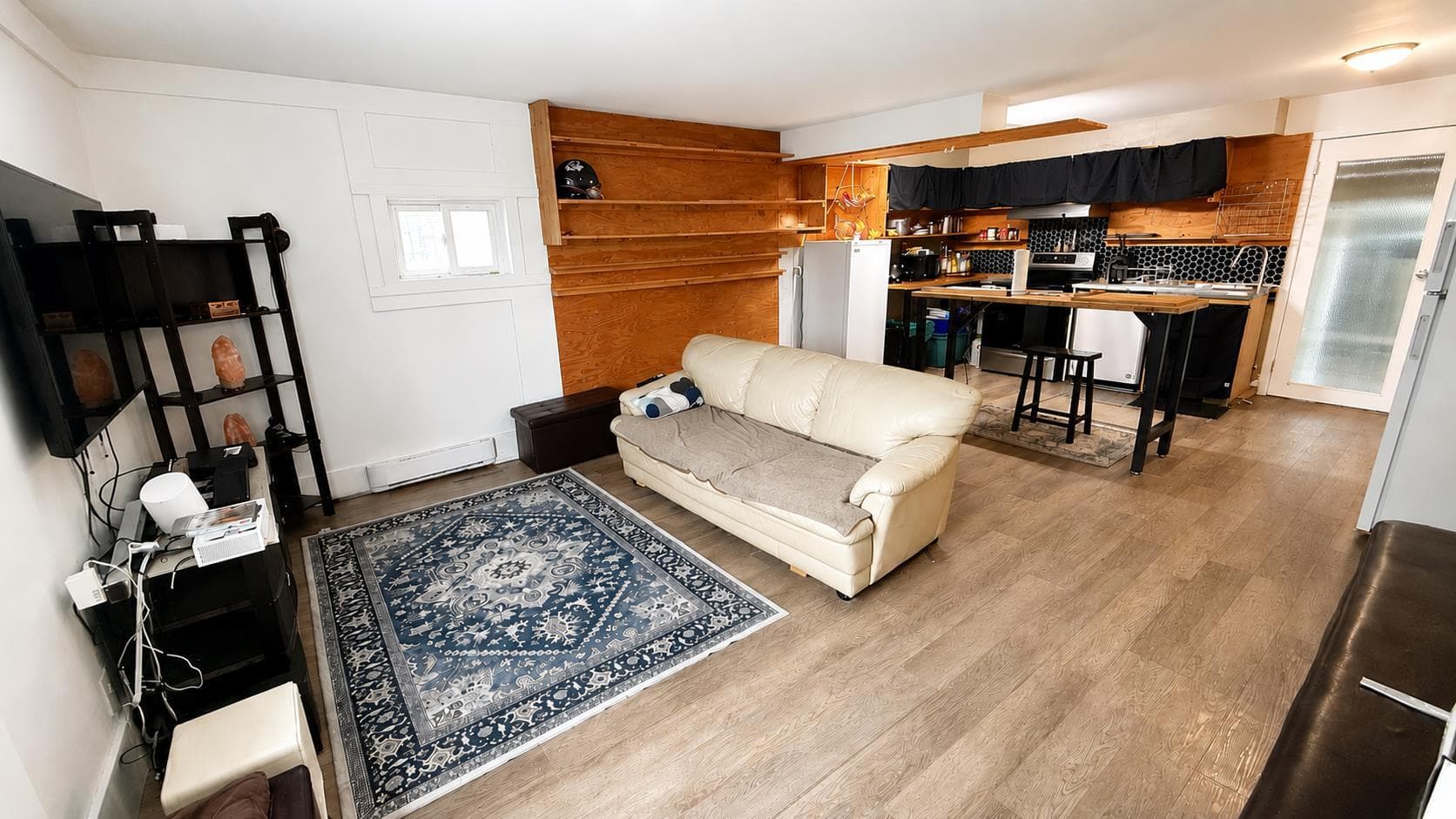 813 Centre — photo 3