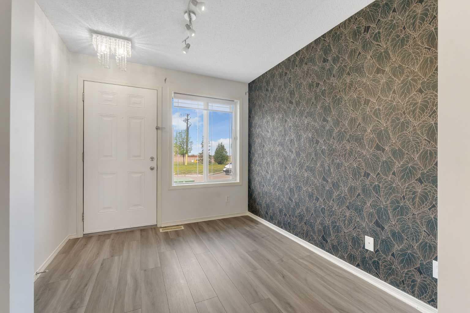 312 Saddlebrook Point NE — photo 3