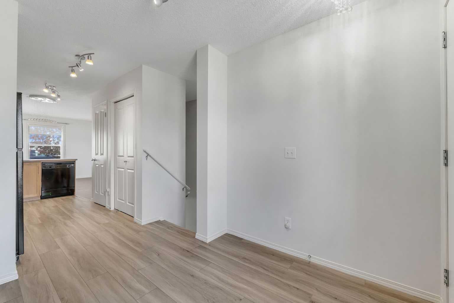 312 Saddlebrook Point NE — photo 5