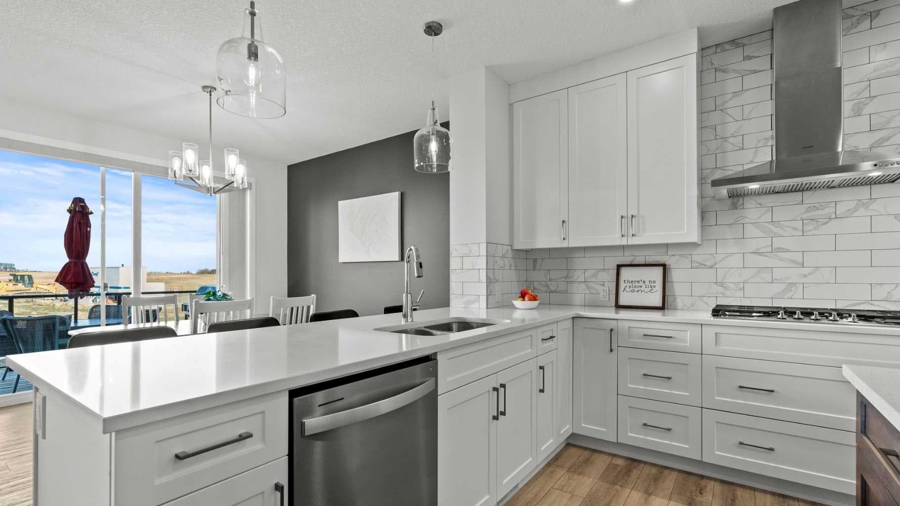 152 Threepoint Cove — photo 4