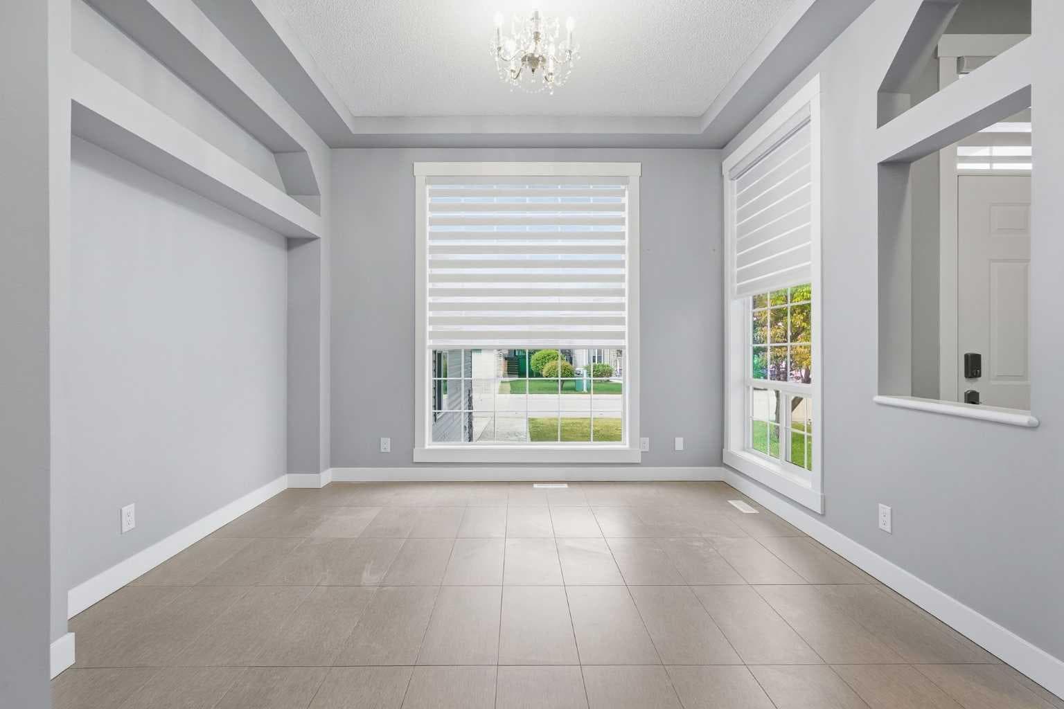 209 Oakmere Close — photo 4