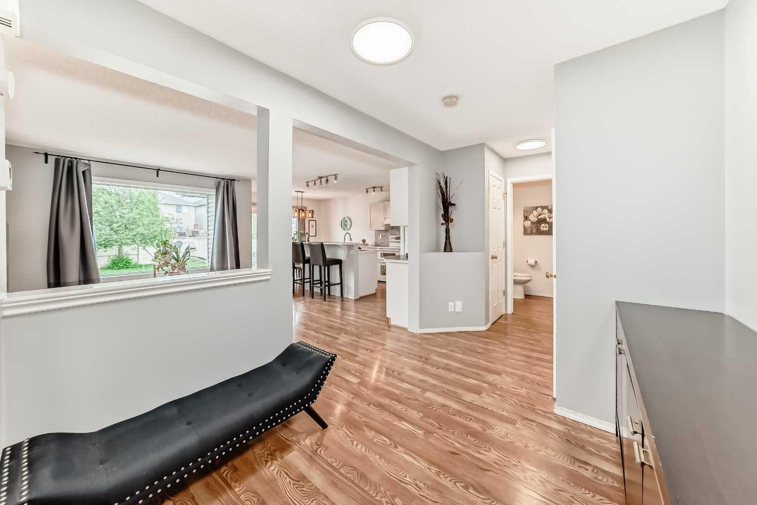 15 Citadel Meadow Crescent NW — photo 4