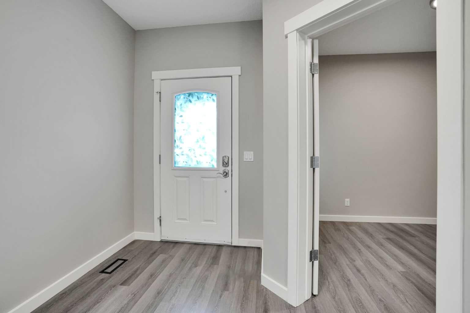 22 Sherwood Road NW — photo 4