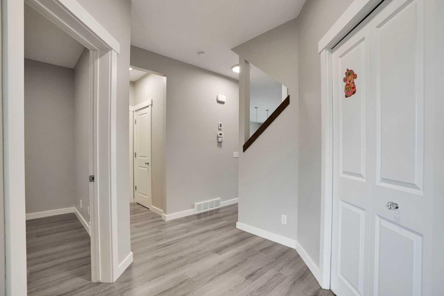 22 Sherwood Road NW — photo 5