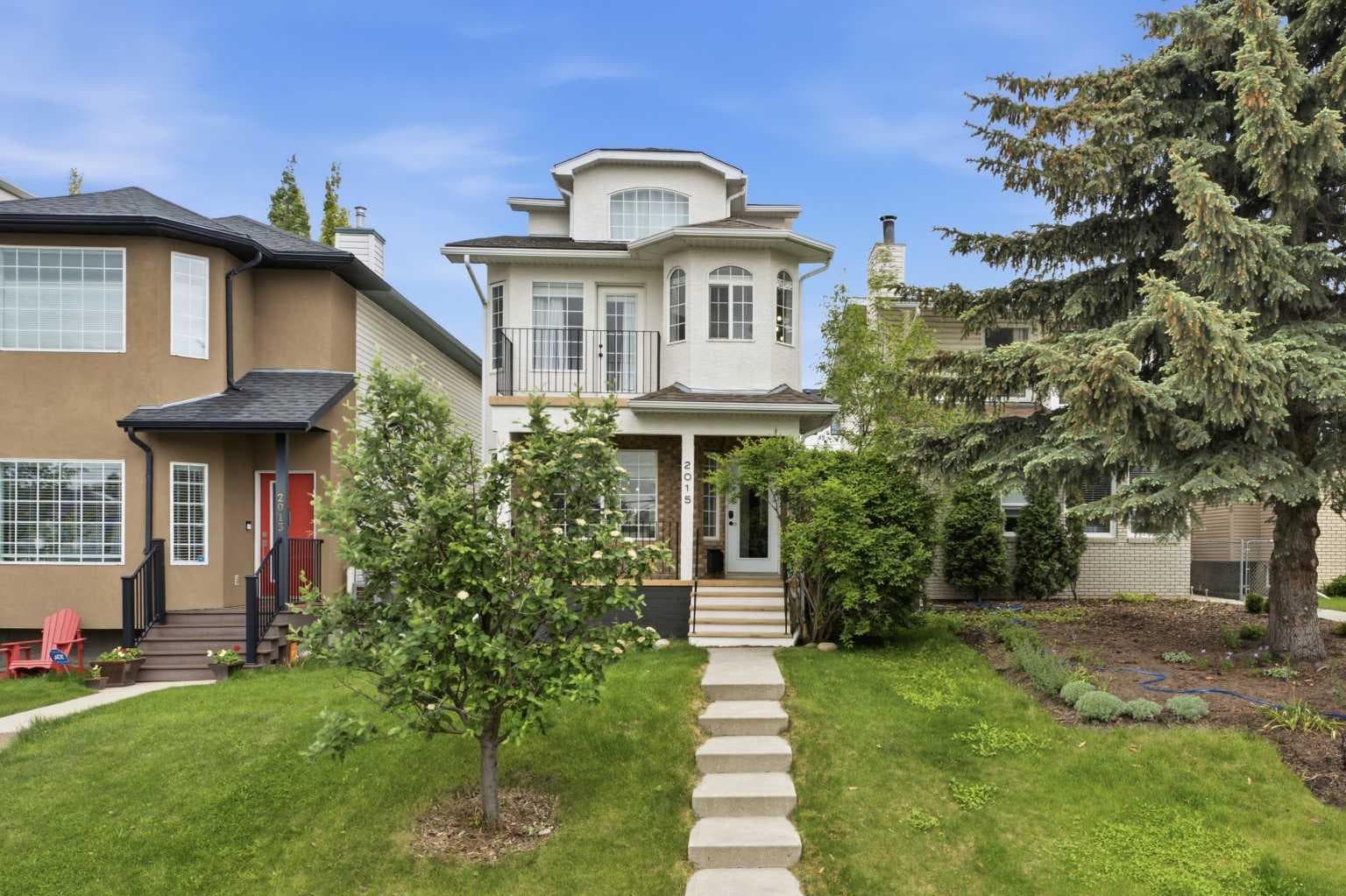Detached in Altadore