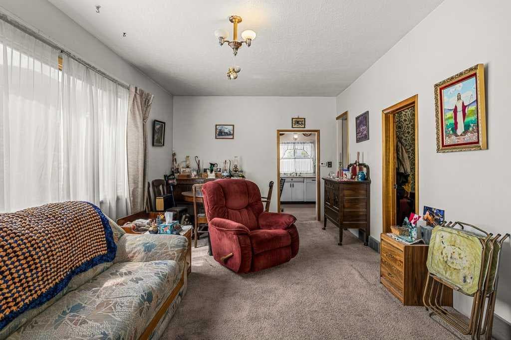 5 Mt. Laurie Road — photo 4