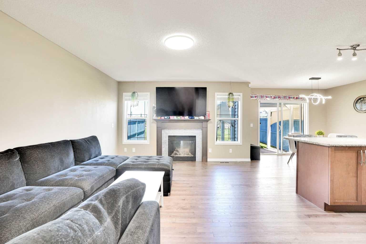 174 Windstone Avenue SW — photo 5