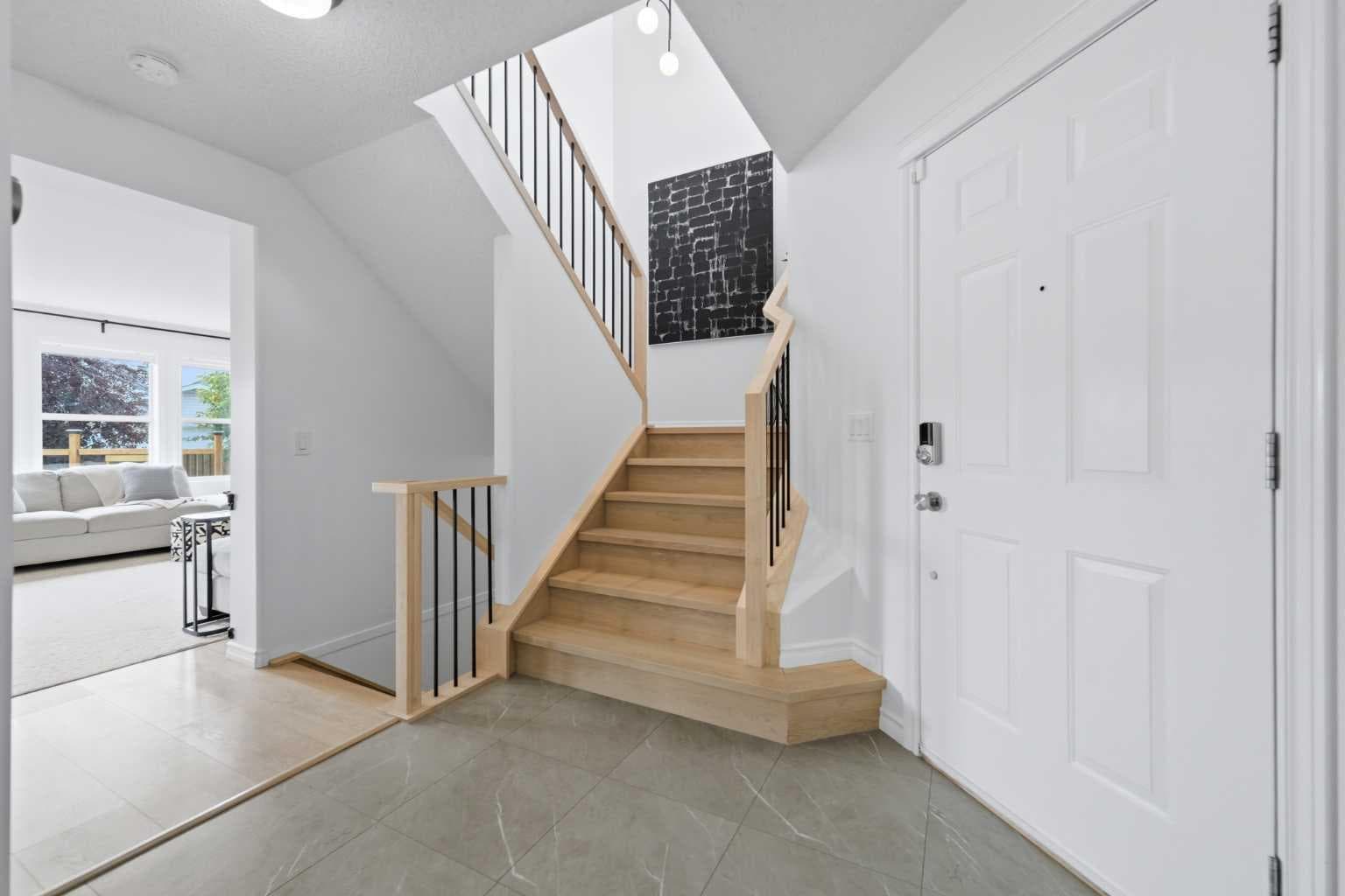 91 Bridleridge Crescent SW — photo 5