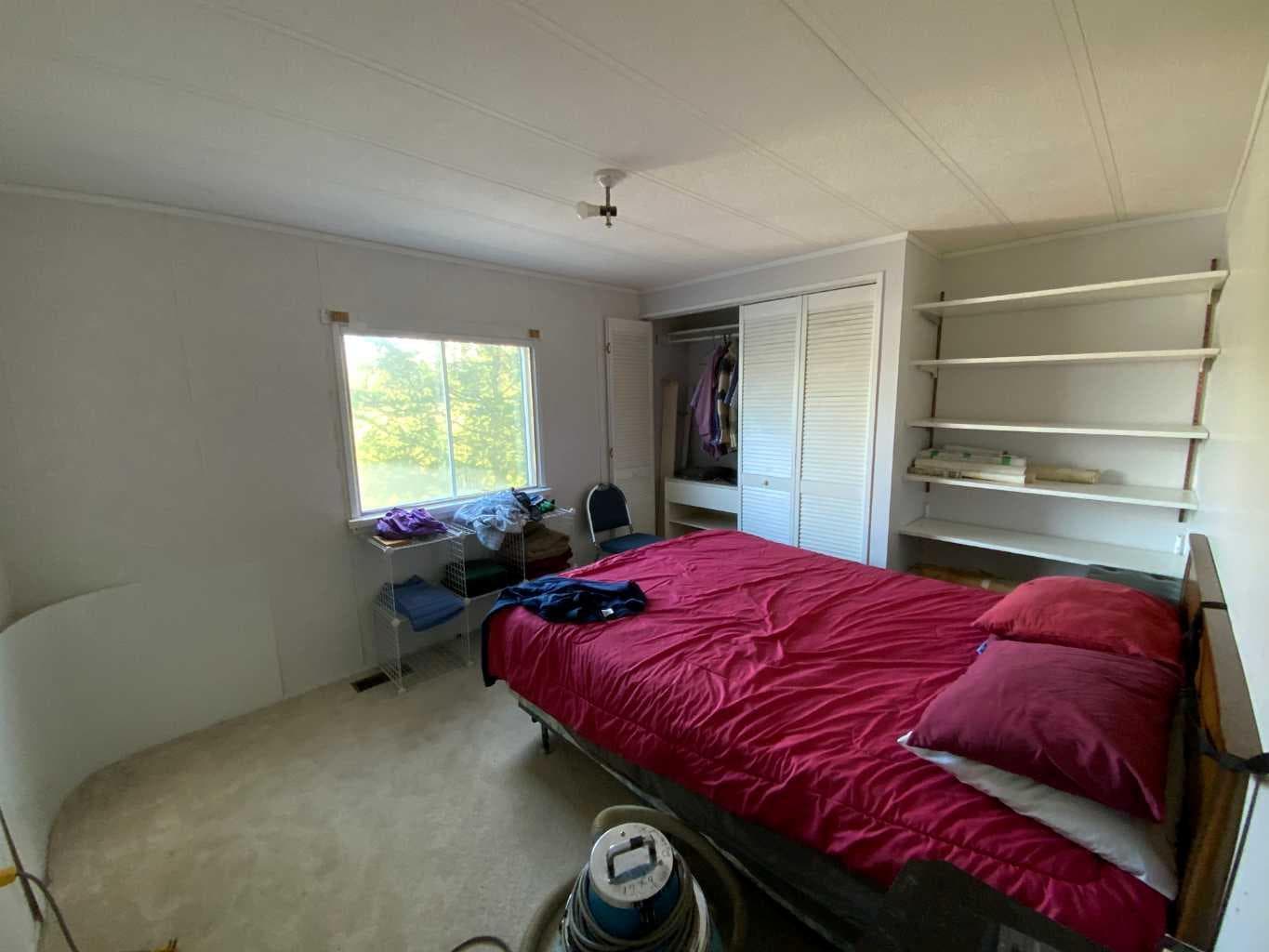 48 Mobile Drive NE — photo 3