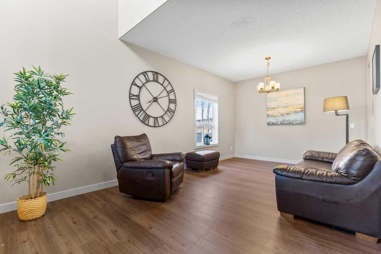 38 Everhollow Green SW — photo 5