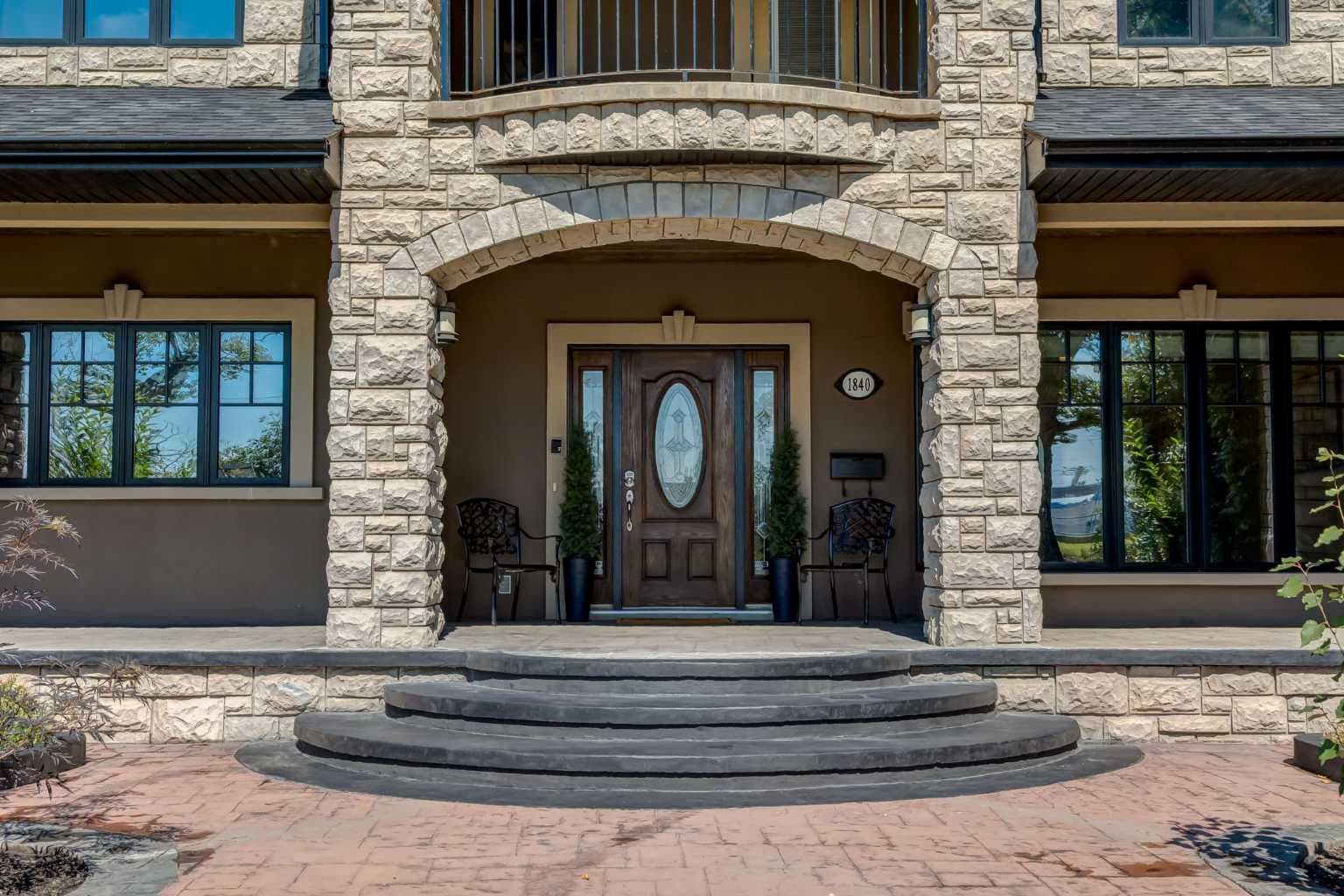 1840 Westmount Boulevard NW — photo 2