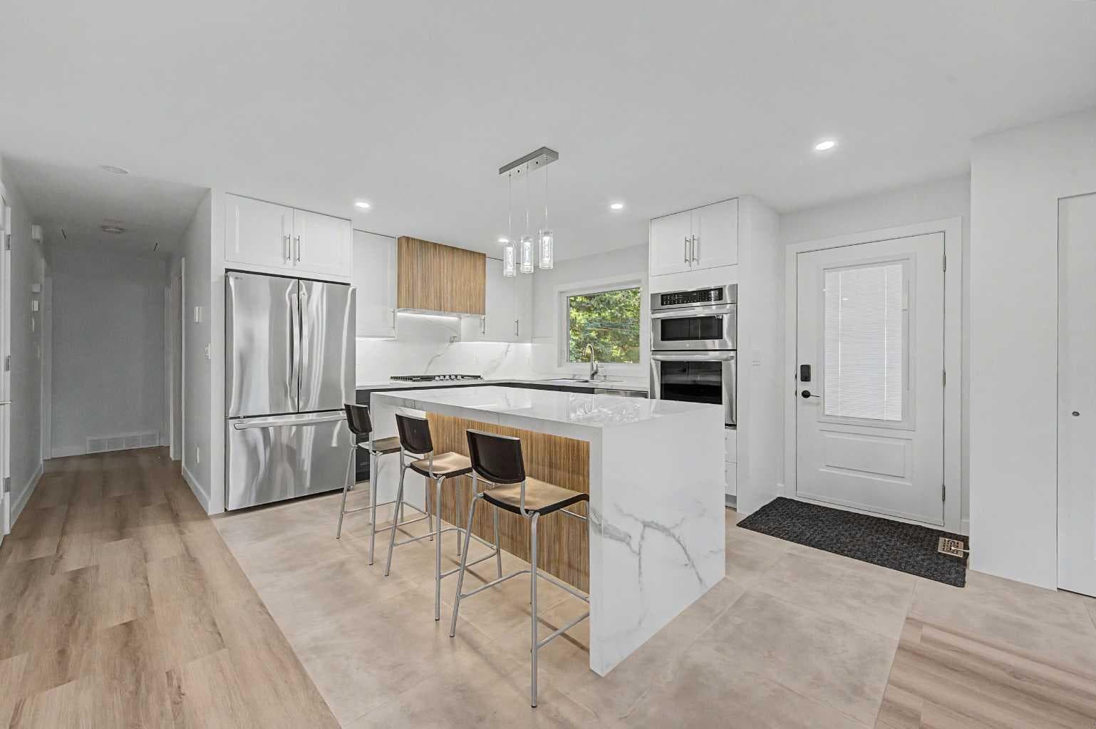 12108 Lake Waterton Way SE — photo 4