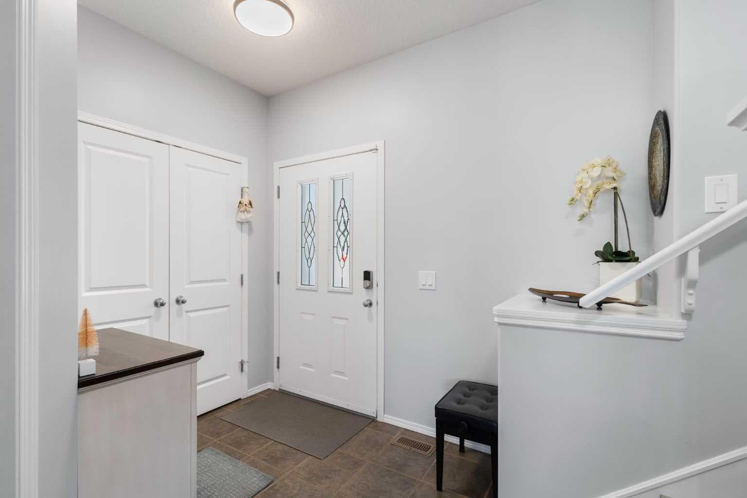 76 Rockywood Park NW — photo 4