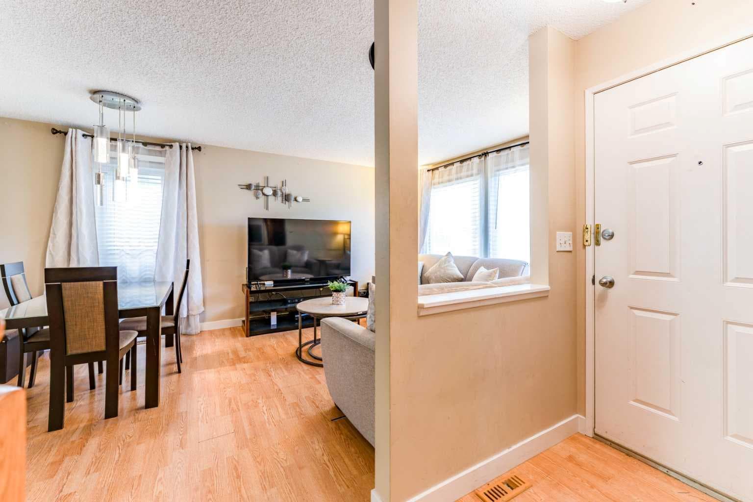 144 Midbend Place SE — photo 4