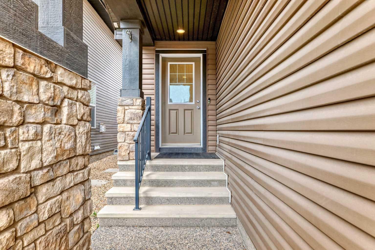 156 Cougar Ridge Manor SW — photo 3