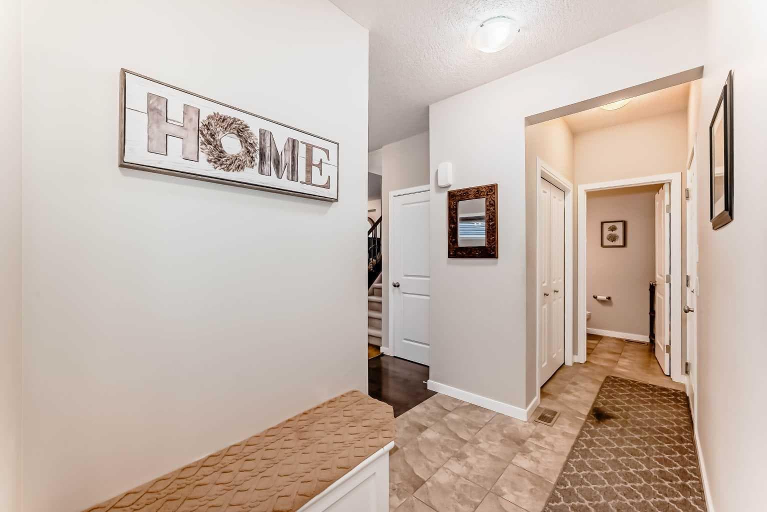 156 Cougar Ridge Manor SW — photo 4