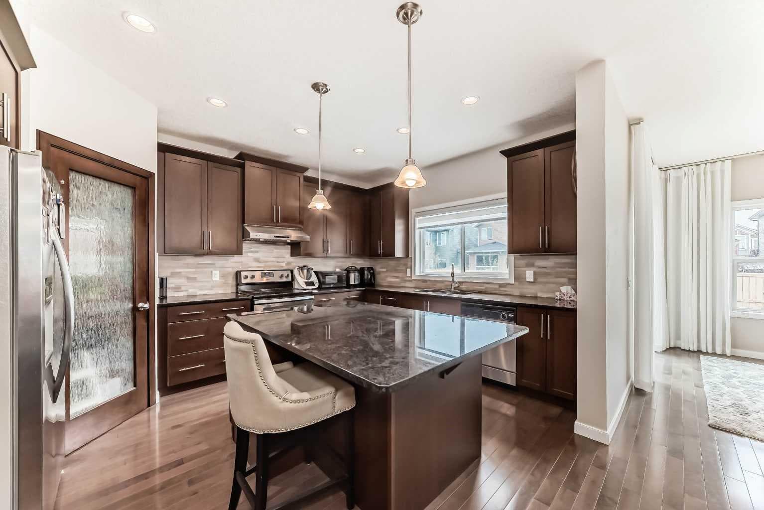 156 Cougar Ridge Manor SW — photo 5